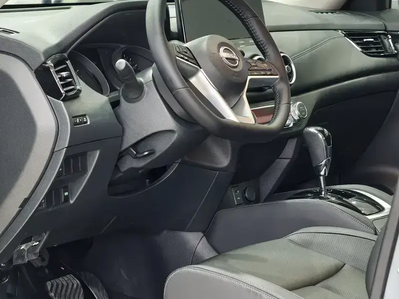 2025 Nissan X-Trail с пробегом 100 км