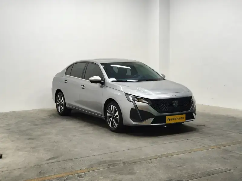 2022 Peugeot 408 с пробегом 19 000 км