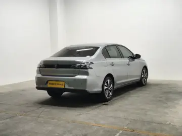 2022 Peugeot 408 с пробегом 19 000 км