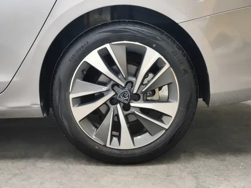 2022 Peugeot 408 с пробегом 19 000 км
