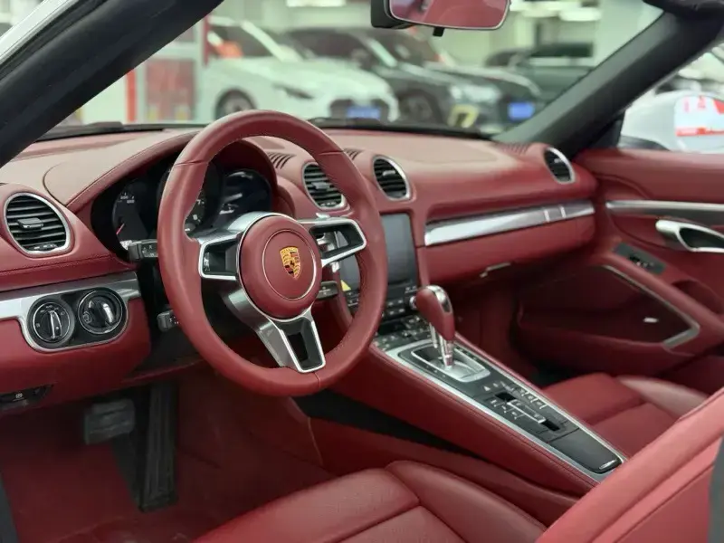 2020 Porsche 718 Spyder с пробегом 43 000 км