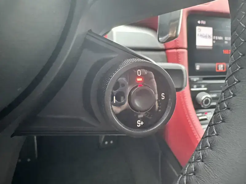 2023 Porsche 718 Spyder с пробегом 3 300 км