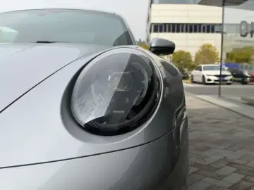 2026 Porsche 911 с пробегом 2 000 км