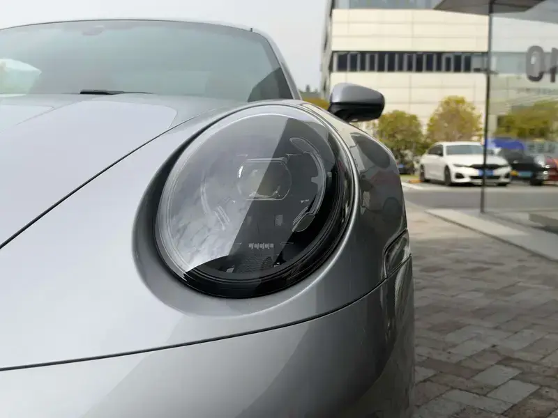 2026 Porsche 911 с пробегом 2 000 км