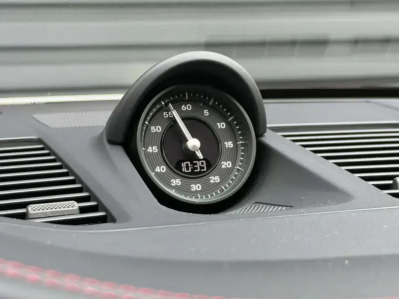 2026 Porsche 911 с пробегом 2 000 км