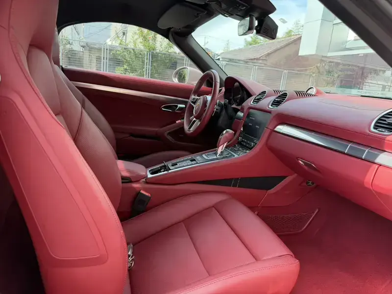 2023 Porsche 718 Spyder с пробегом 45 000 км