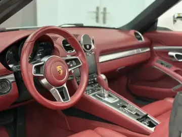 2020 Porsche 718 Spyder с пробегом 37 000 км