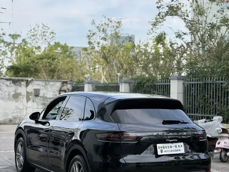 2023 Porsche Cayenne с пробегом 76 000 км
