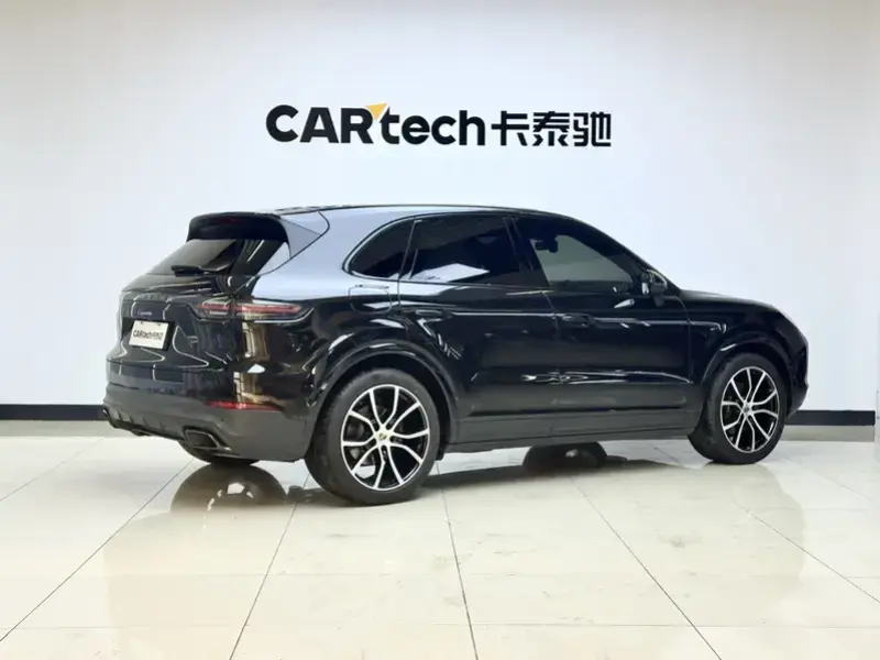 2023 Porsche Cayenne с пробегом 41 000 км