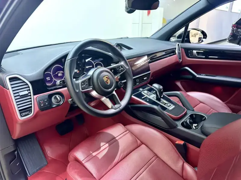2023 Porsche Cayenne с пробегом 41 000 км