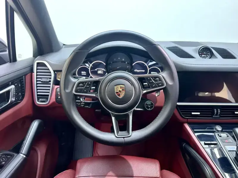 2023 Porsche Cayenne с пробегом 41 000 км