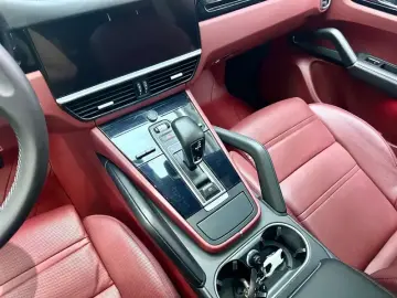 2023 Porsche Cayenne с пробегом 41 000 км