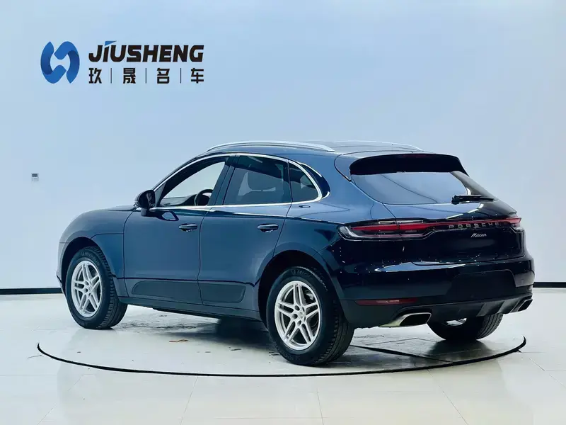 2021 Porsche Macan с пробегом 42 000 км