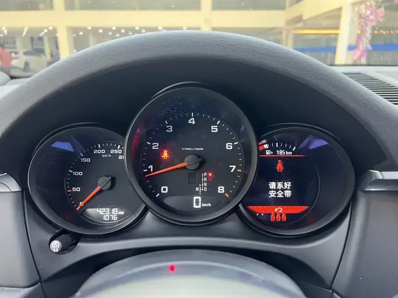 2021 Porsche Macan с пробегом 42 000 км