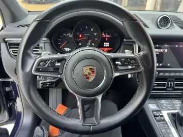2021 Porsche Macan с пробегом 42 000 км