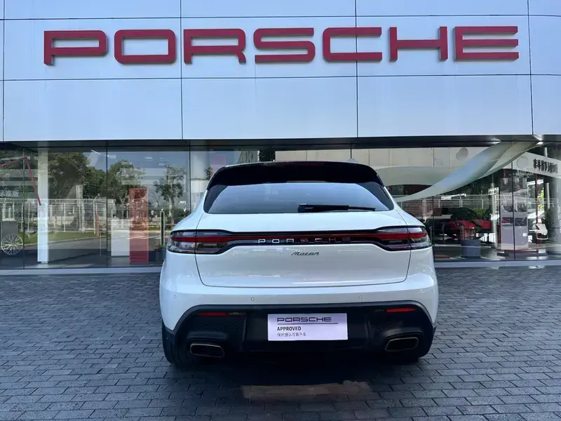 2023 Porsche Macan с пробегом 54 000 км