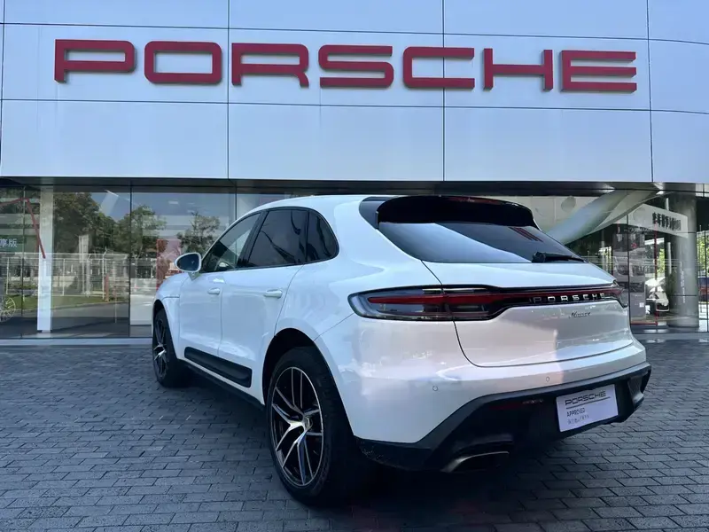 2023 Porsche Macan с пробегом 54 000 км