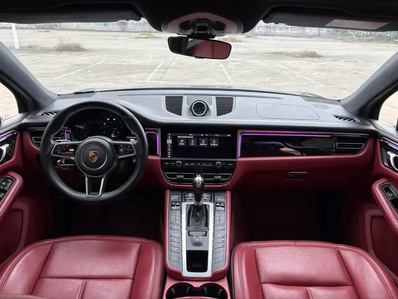 2021 Porsche Macan с пробегом 50 000 км