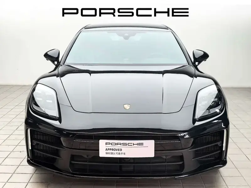 2024 Porsche Panamera с пробегом 12 000 км