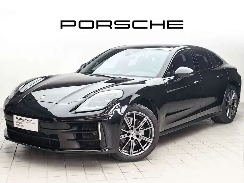2024 Porsche Panamera с пробегом 12 000 км