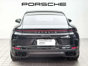 2024 Porsche Panamera с пробегом 12 000 км