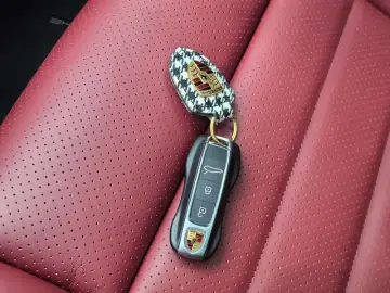 2024 Porsche Panamera с пробегом 12 000 км