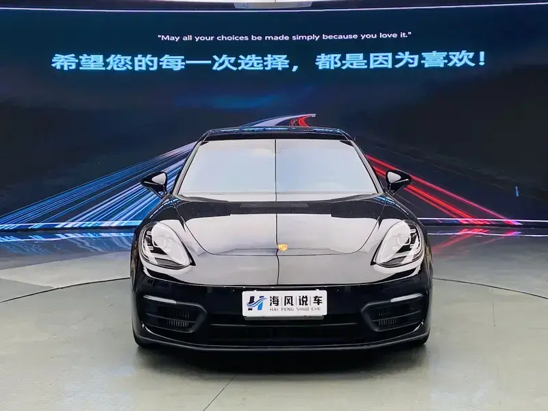 2023 Porsche Panamera с пробегом 37 000 км