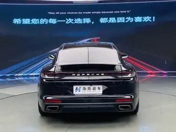 2023 Porsche Panamera с пробегом 37 000 км