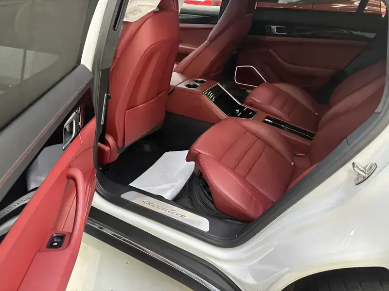 2023 Porsche Panamera с пробегом 54 000 км