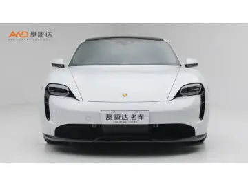 2024 Porsche Taycan с пробегом 35 300 км