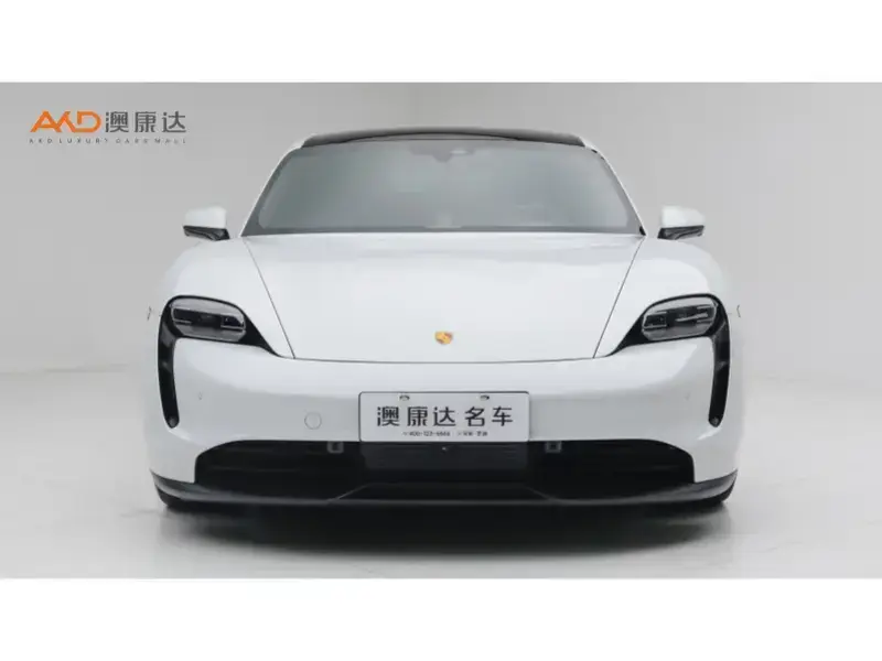 2024 Porsche Taycan с пробегом 35 300 км