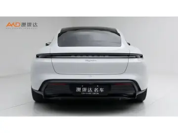 2024 Porsche Taycan с пробегом 35 300 км