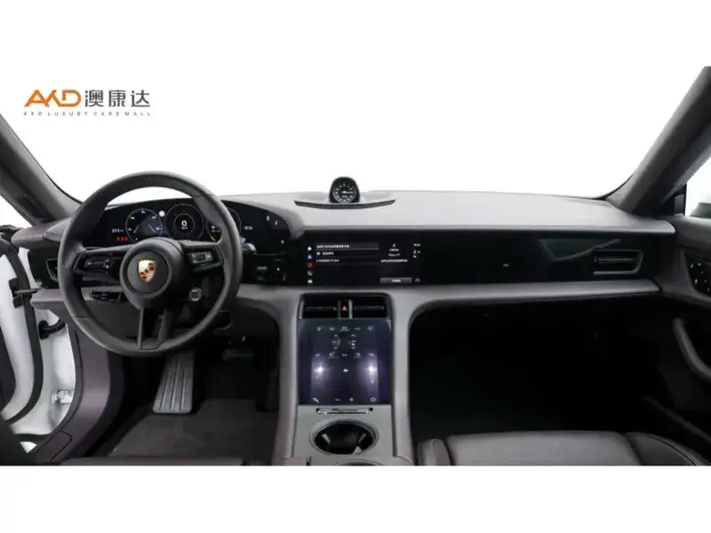 2024 Porsche Taycan с пробегом 35 300 км