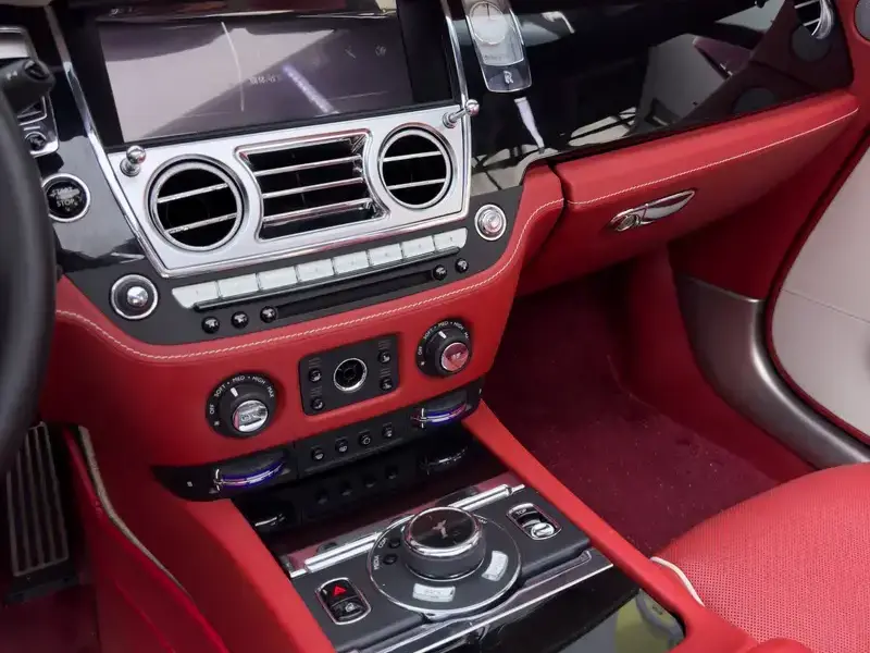 2015 Rolls-Royce Dawn с пробегом 22 000 км