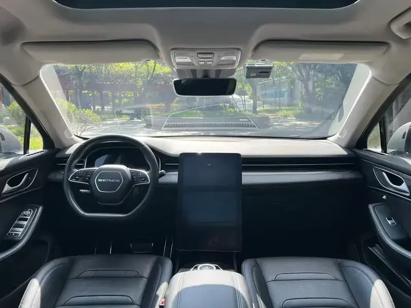 2021 Seres SF5 с пробегом 108 000 км