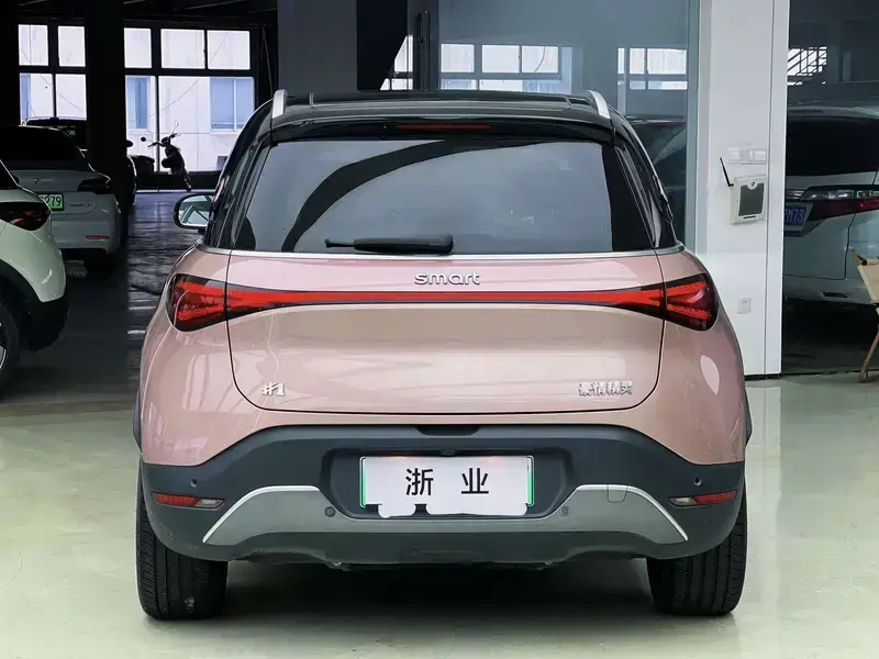 2022 Smart #1 с пробегом 21 000 км