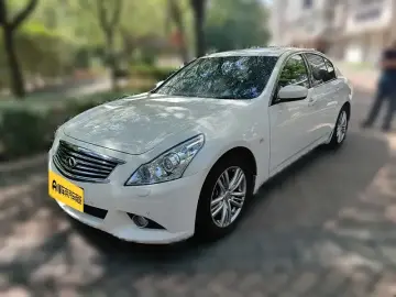 Infiniti G