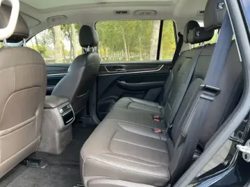 2019 Roewe RX8 с пробегом 80 000 км