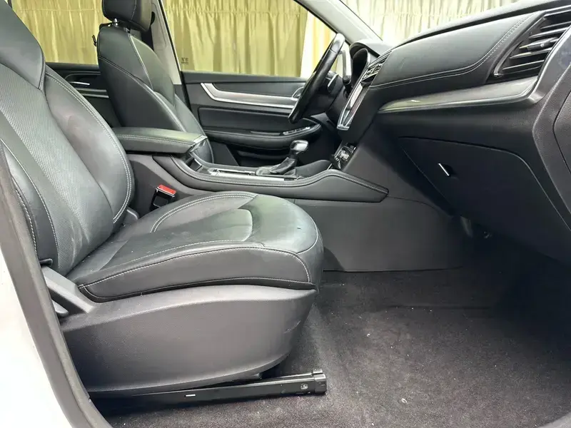 2018 Roewe RX8 с пробегом 81 000 км
