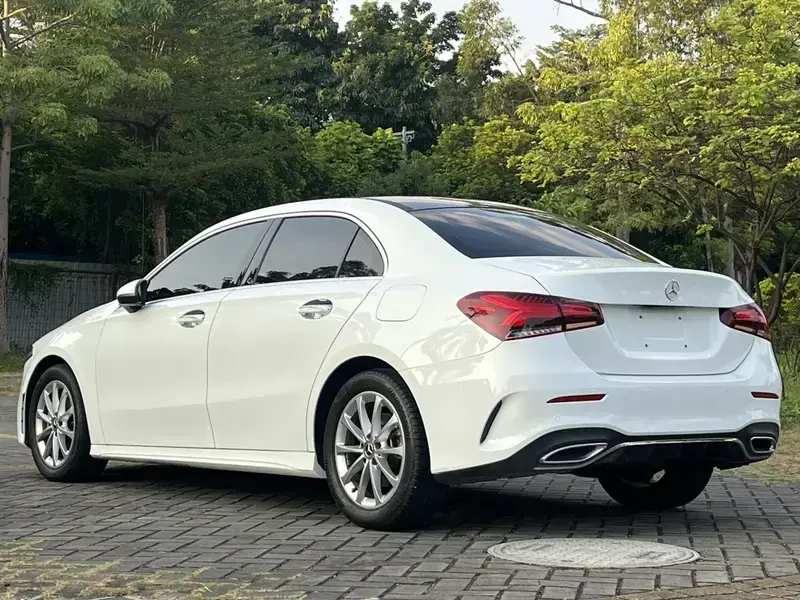 2022 Mercedes-Benz A-Класс с пробегом 63 000 км