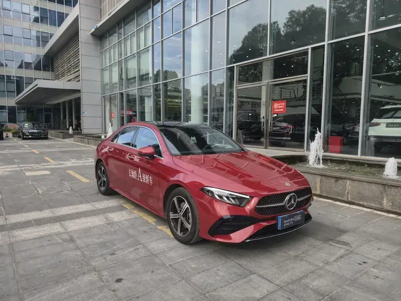 2023 Mercedes-Benz A-Класс с пробегом 20 600 км