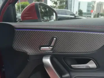 2023 Mercedes-Benz A-Класс с пробегом 20 600 км