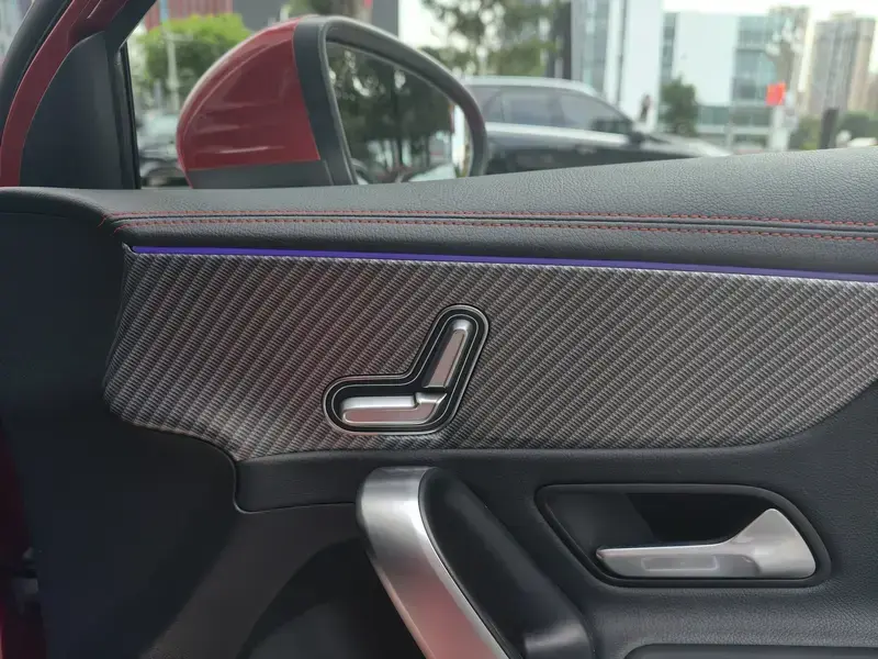2023 Mercedes-Benz A-Класс с пробегом 20 600 км