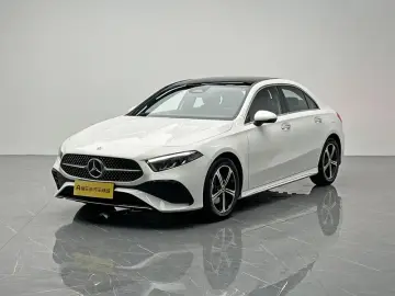 2024 Mercedes-Benz A-Класс с пробегом 43 400 км