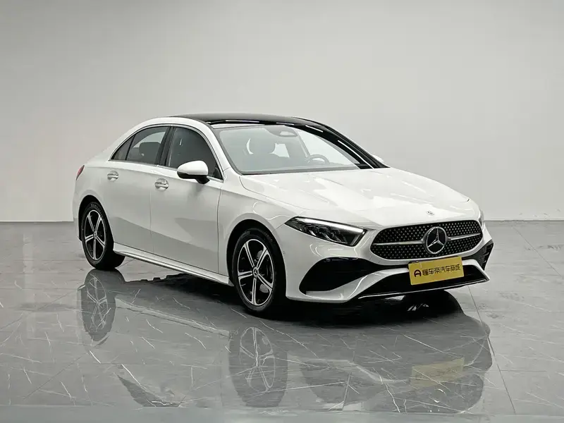 2024 Mercedes-Benz A-Класс с пробегом 43 400 км