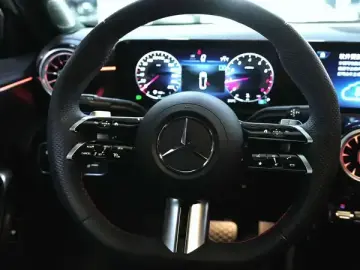 2023 Mercedes-Benz A-Класс с пробегом 25 000 км