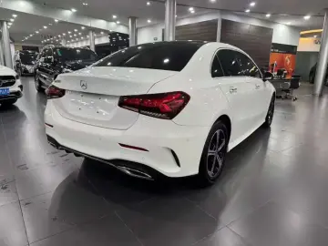 2022 Mercedes-Benz A-Класс с пробегом 18 200 км
