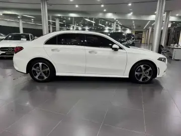 2022 Mercedes-Benz A-Класс с пробегом 18 200 км