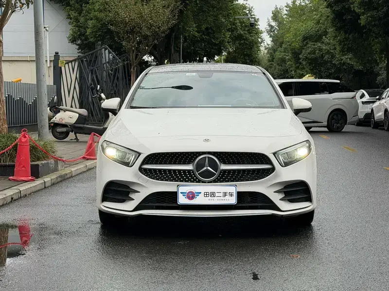 2022 Mercedes-Benz A-Класс с пробегом 71 000 км