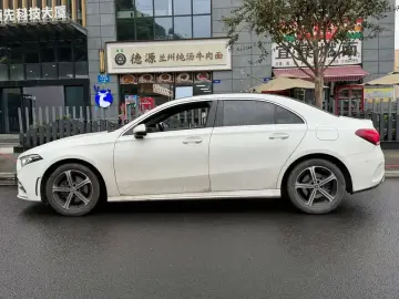 2022 Mercedes-Benz A-Класс с пробегом 71 000 км